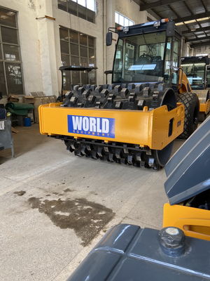 1500mm Roadway Compactor กับจีน Roller XCMG และอาหาร Pad