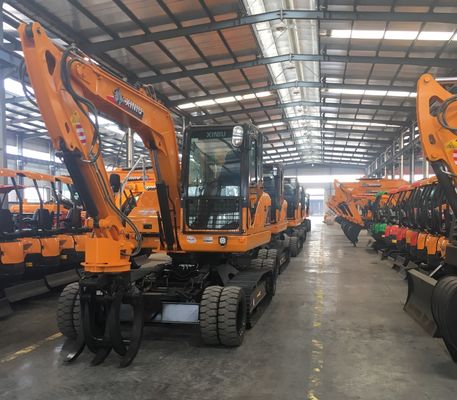 Yuchai Engine Small Mini Excavator Yellow เครื่องขุดไฮดรอลิค