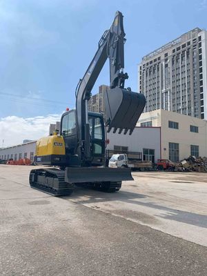 18-20Mpa รถขุดตีนตะขาบขนาดเล็กแบบไฮดรอลิค ขุดลึก 3.8 ม. เทียบเท่า Komatsu 60 CAT 306