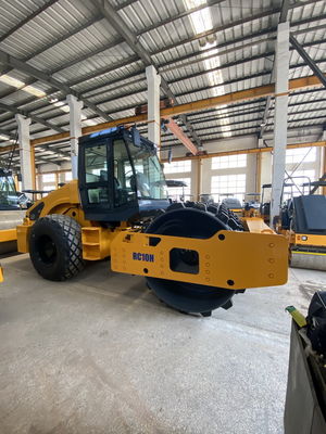 รอลเลอร์ถนนสั่นกลองขนาด 1500 มม. พร้อมเครื่อง Cummins 4BTA3.9-C125