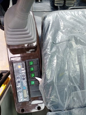 เครื่องขุดขนาดเล็ก 7500kg ความหนักของเครื่อง